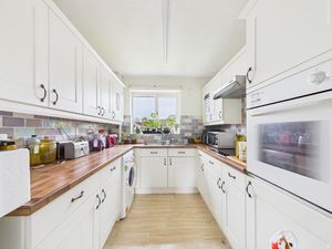 Kitchen- click for photo gallery